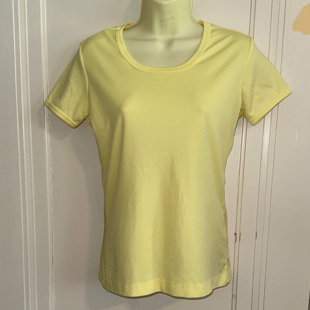Vintage 70s Lady Arrow yellow‎ thin knit polyester short sleeve top